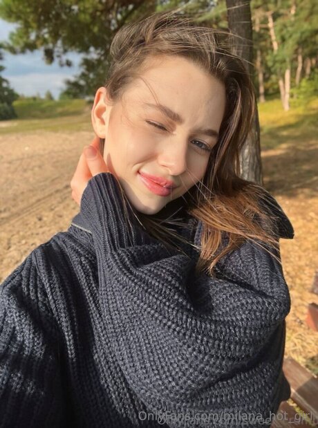 Milana Hot Girl model art pics