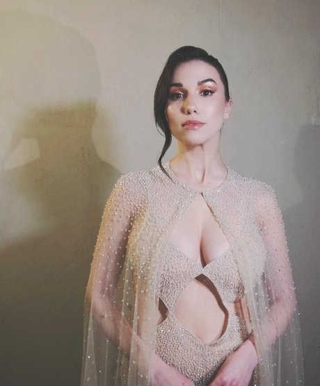 Grace Caroline Currey art pornstar images