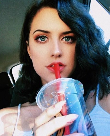 sofiatheedoll perfect actress img