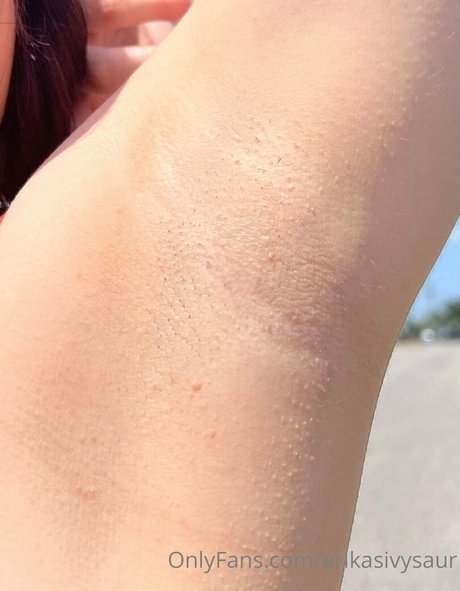 erikasvenusaur best star photo