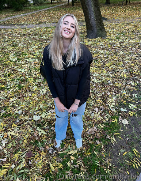 emily lyy free pornstar photos