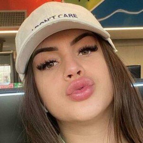 Brenda Scandolara model top photos