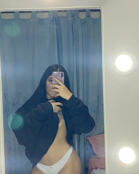 isamu22 star high quality photos