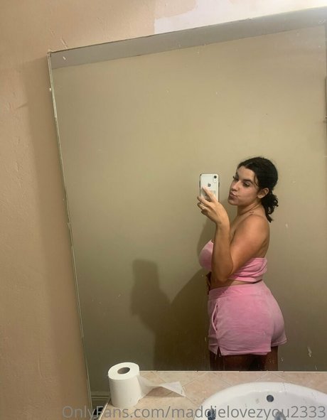 maddiexofree star erotic archive