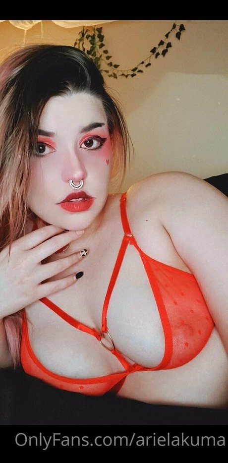 arielakuma pornographic actress picture