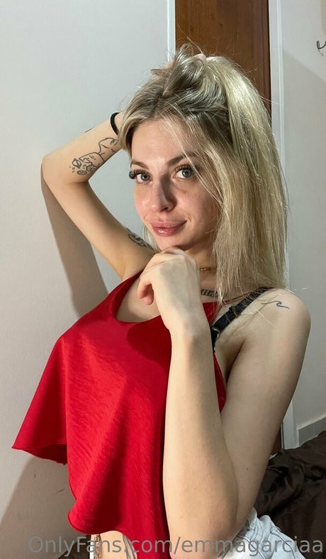 emmagarciaa art model pic