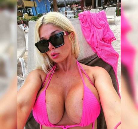 Aniita Muhlemann high quality model photo