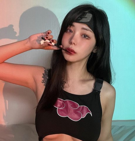 Wuyo99 pornstar xxx pictures