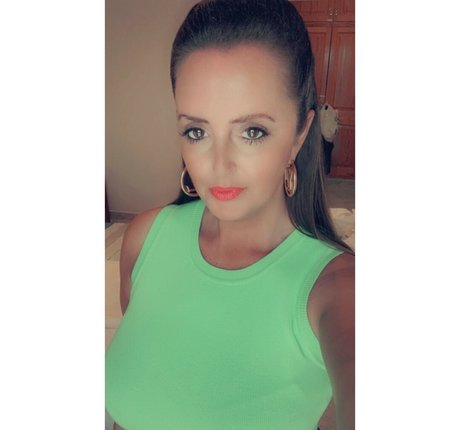 Melanie M pornographic model photos