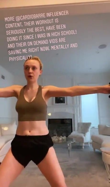 Dakota Fanning pornstar erotic pictures