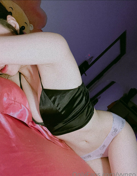 vyngo model high quality picture