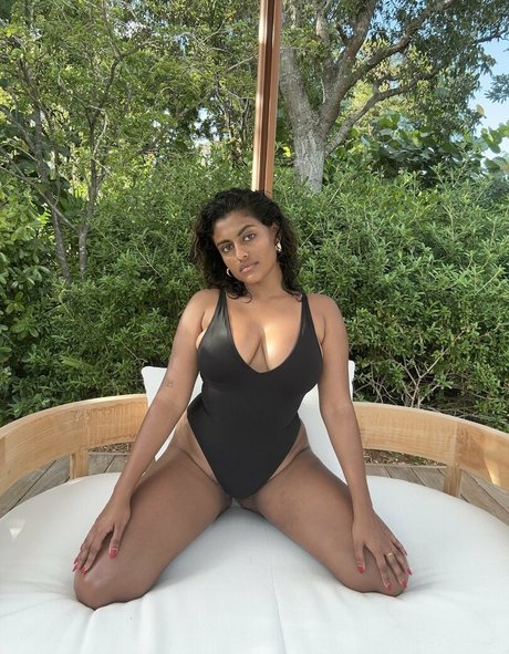 Yamini Nambimadom pornstar adult gallery