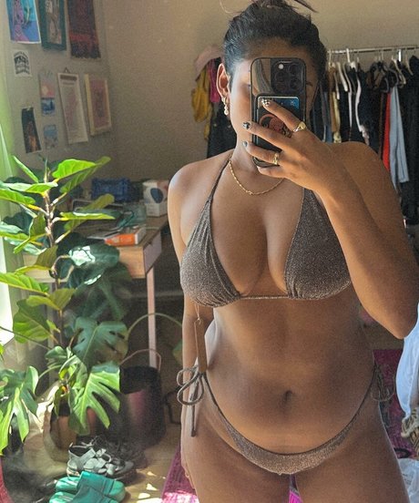 Yamini Nambimadom model best images