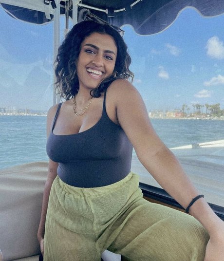 Yamini Nambimadom pornstar sex photo