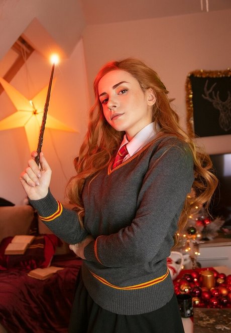 Ezy Summers Cosplay pornographic actress pic