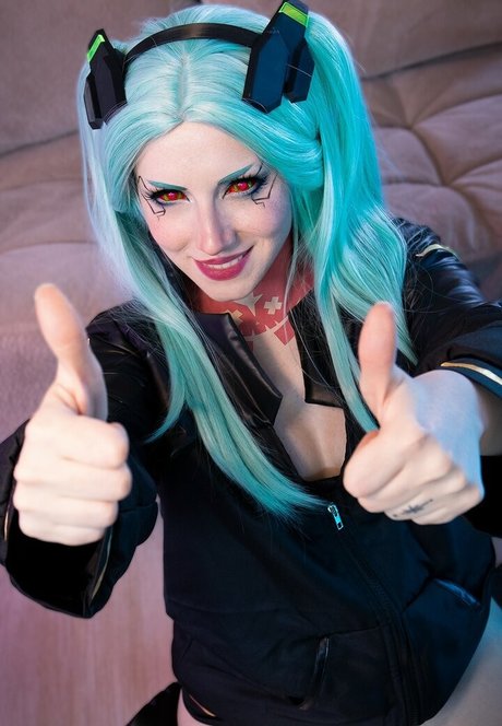 Ezy Summers Cosplay naked pornstar gallery