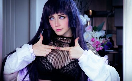 Ezy Summers Cosplay exclusive actress images