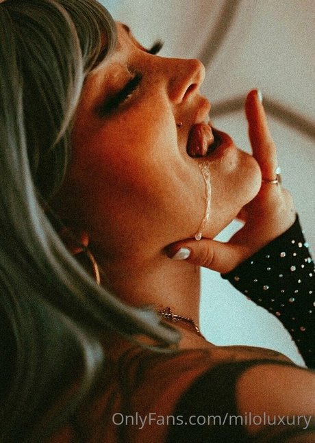 bbwgoddessmilo model beautiful img