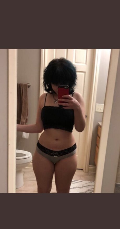 Guttergirlgab nudes model img