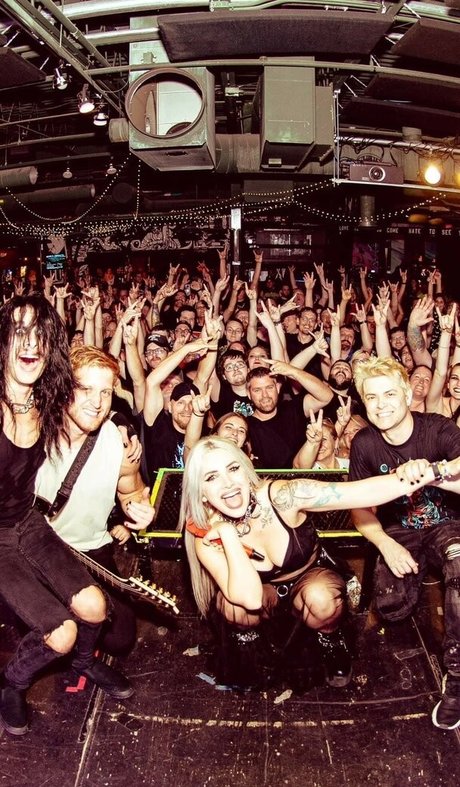 Addie Nicole Amick nudes model archive