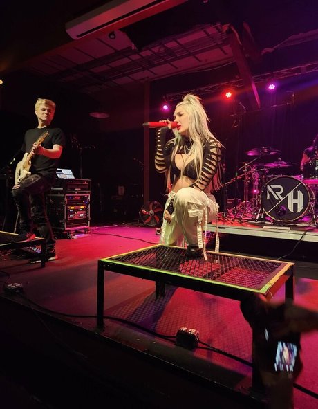 Addie Nicole Amick pornstar nice archive