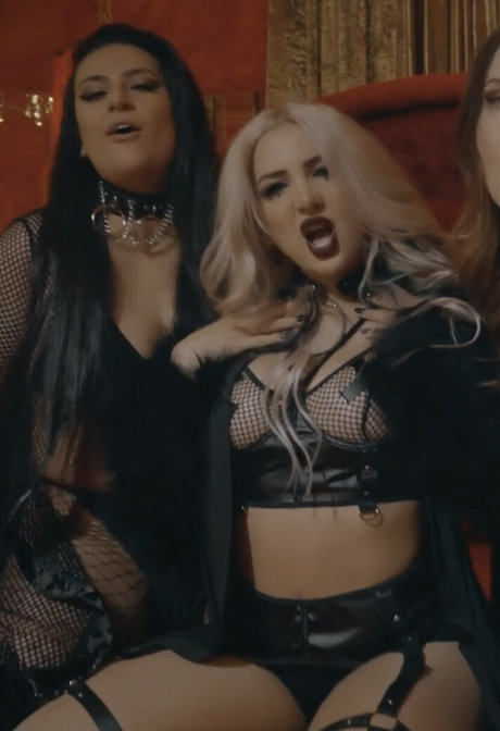 Addie Nicole Amick xxx pornstar photo