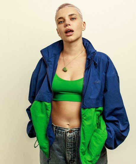 Bruna Linzmeyer pornographic star archive