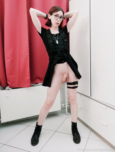 jenissenj pornstar nudes photo