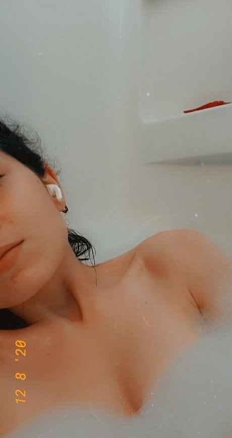 spilling the tea best model photo