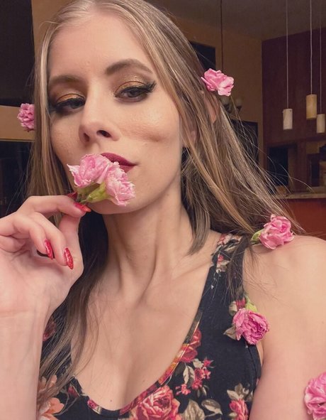 Goddess Kyaa nice pornstar images