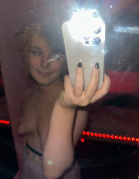 sophiiaapet porn actress photo