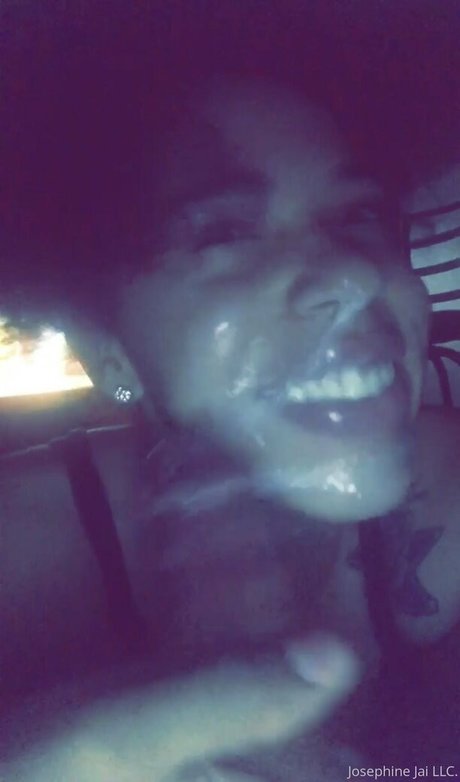 strokeitforher top model picture