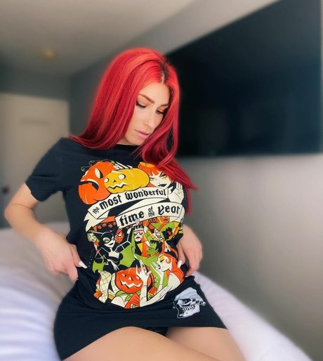 Laura Amuyus porn model img