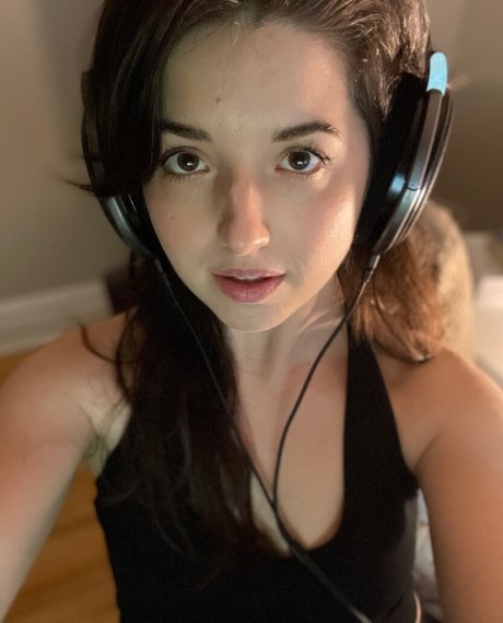 Slight Sounds ASMR top actress pic