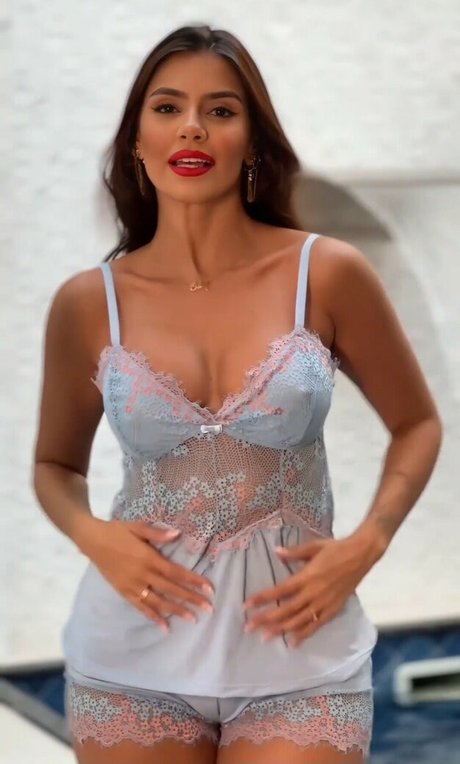 Iuly Lima model perfect img