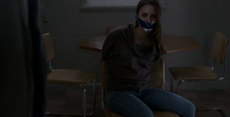 Aimee Carrero beautiful actress pic