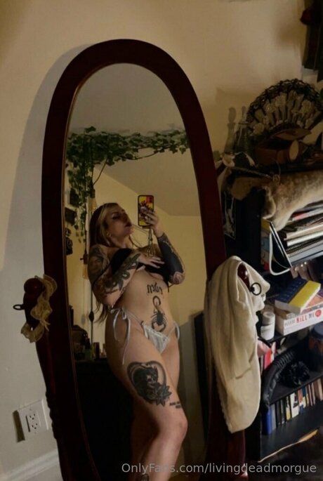 Livingdeadmorgue star perfect photos