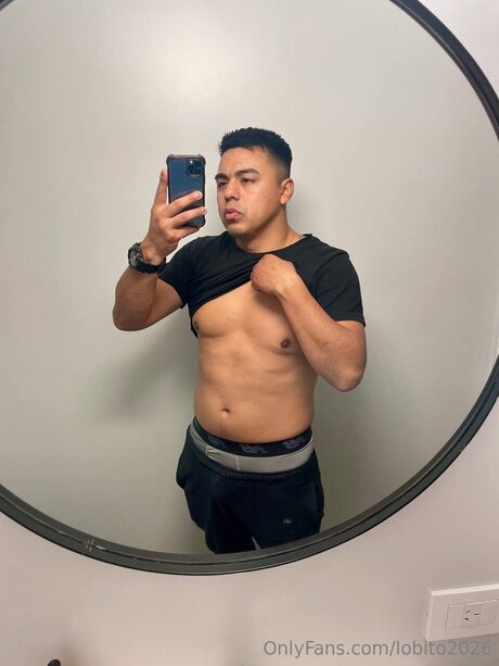 Lobito2026 exclusive model pic