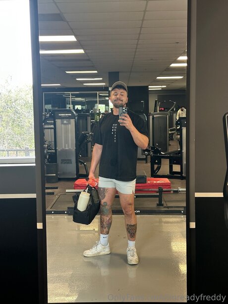 Imreadyfreddy model pornographic images