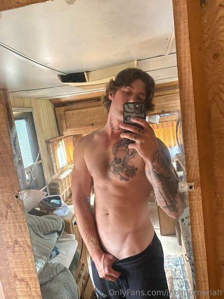 Ianandmariah hot pornstar photo