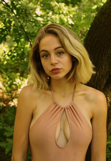 Athena bloome pornstar hot archive