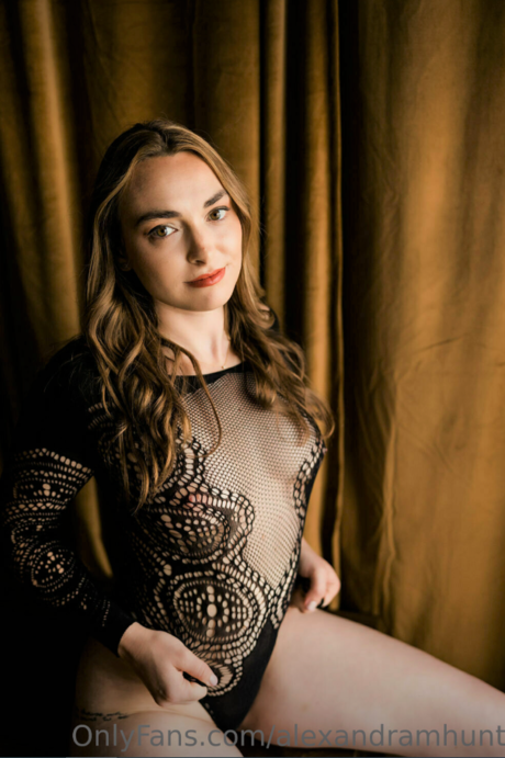 Alexandra M Hunt pornstar naked gallery