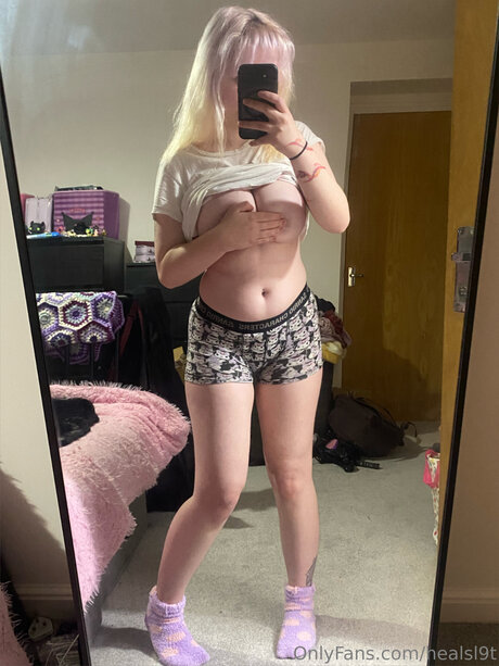 Healsl9t model perfect picture