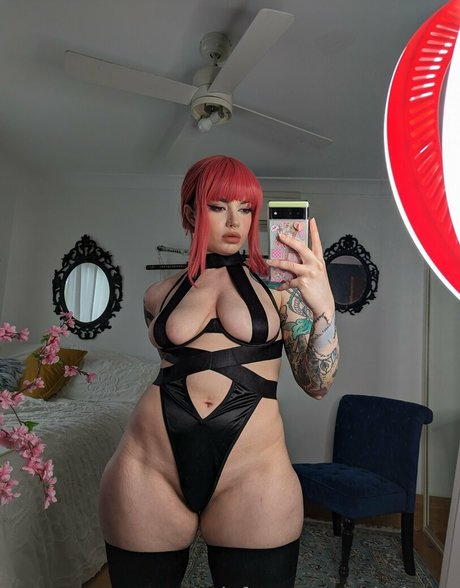 Zalaria Cosplay model pics