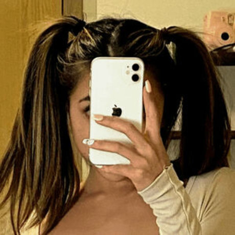 ellie bunniexo model pornographic gallery