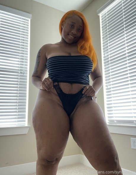 Synsationn model beautiful image