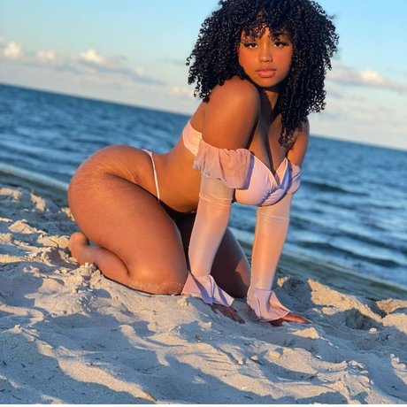 Kathryn Celestre adult model gallery