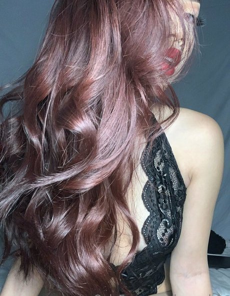 karmak4y model naked photo