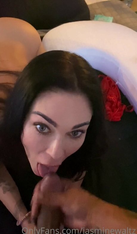 Jasmine Waltz perfect actress picture