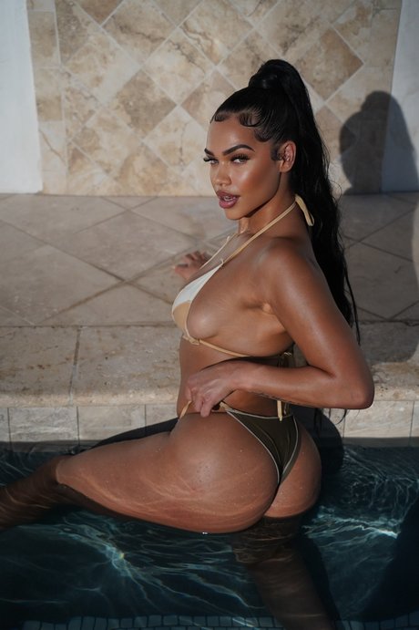 Bralynne Hughes pornstar exclusive pic